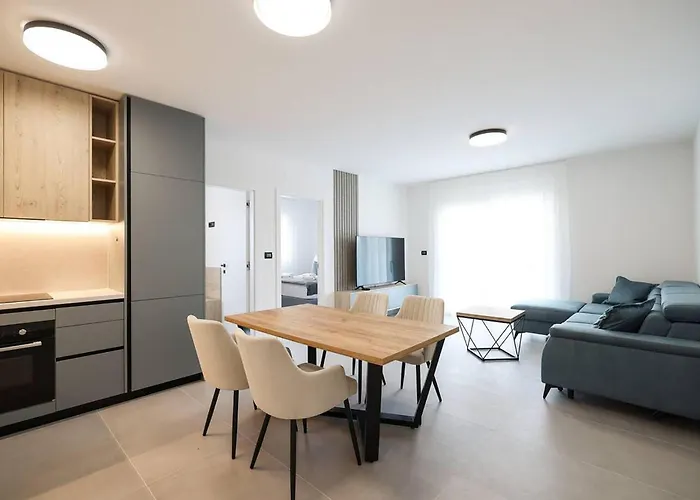 2 Bedroom Awesome In *