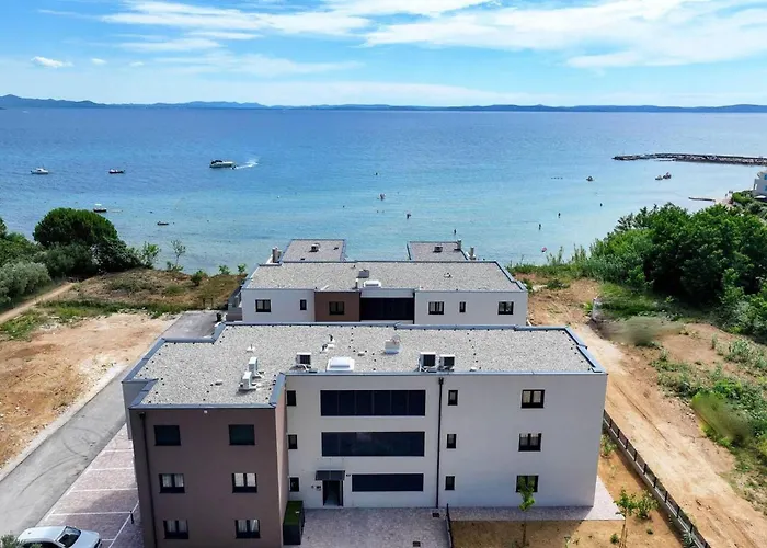 Апартаменты 2 Bedroom Awesome In Привлака